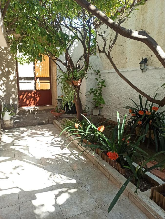 Aegina Town Traditional Lemon House Exterior photo