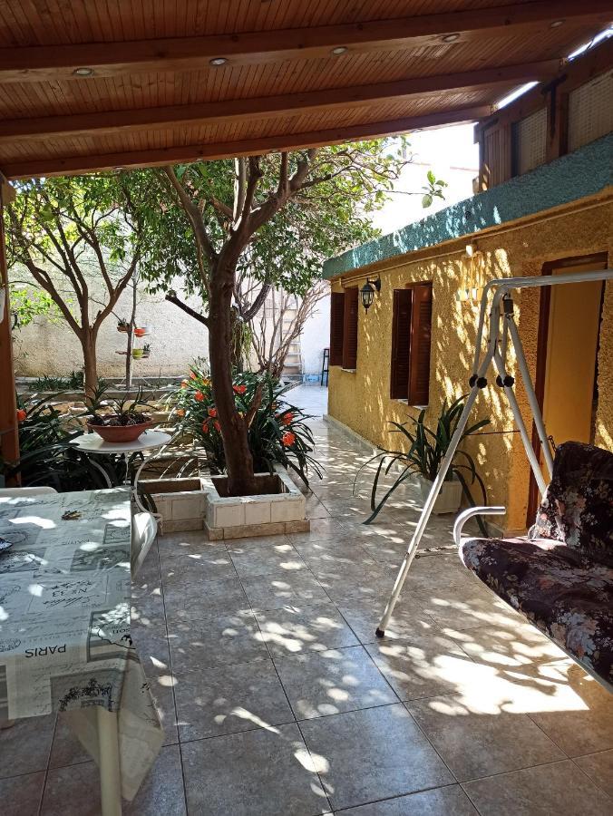Aegina Town Traditional Lemon House Exterior photo